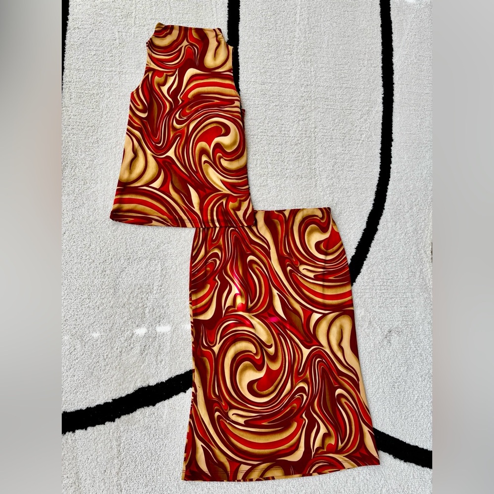 2-pc Skirt Set with Abstract Print Design